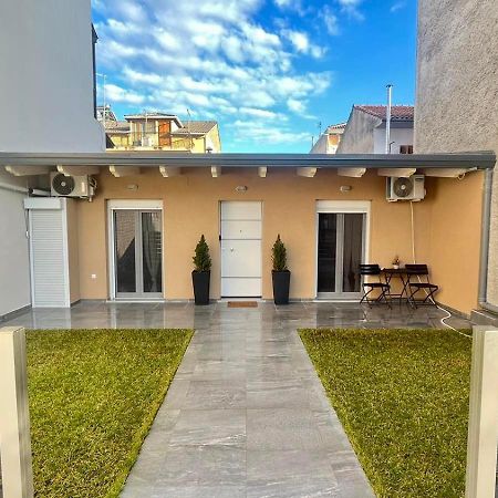 Ria'S Gardenview Apartment Ioánnina Exteriér fotografie